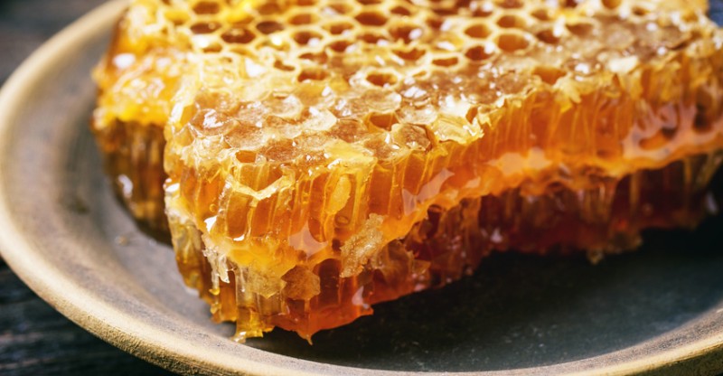 العسل يعالج ارتجاع المريء
