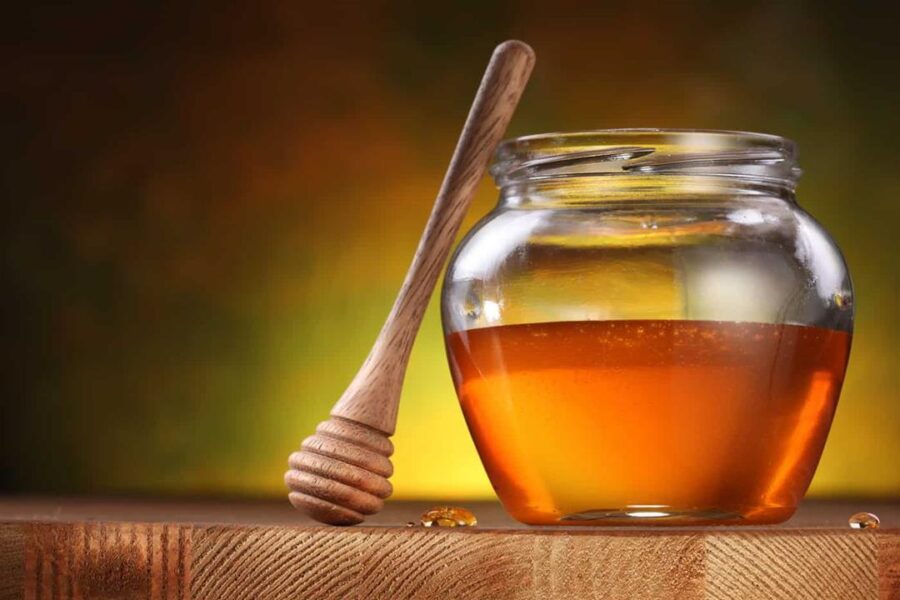 فوائد العسل لعلاج التبول اللاإرادي