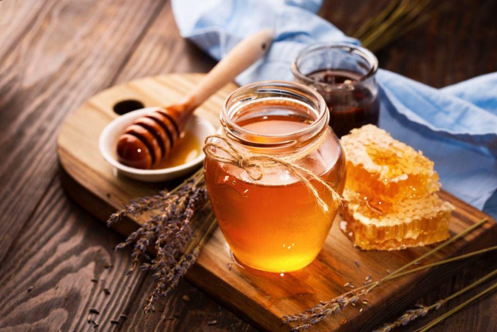 فوائد العسل للثدي